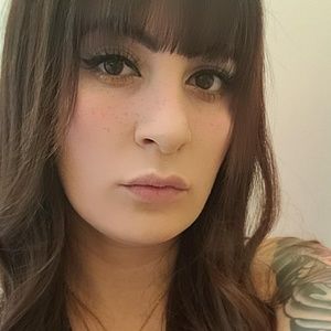 Meet your Posher, Adriana